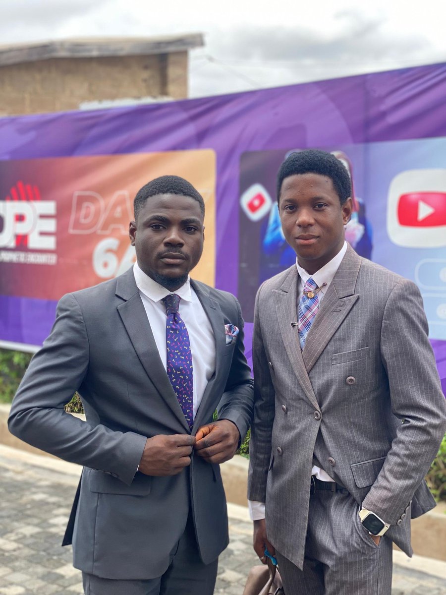 Korex_marvel's tweet photo. Live in such a way that you will be accountable for your life💯. With @olha_mmy @dreal_olusegun #sunday
#lastsundayofthemonth

A thread👇🏾 https://t.co/PaPCL8pn6z