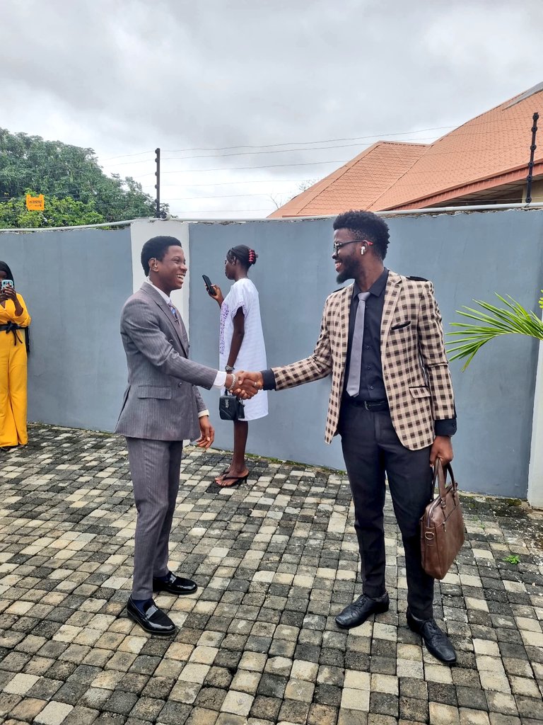 Korex_marvel's tweet photo. Live in such a way that you will be accountable for your life💯. With @olha_mmy @dreal_olusegun #sunday
#lastsundayofthemonth

A thread👇🏾 https://t.co/PaPCL8pn6z