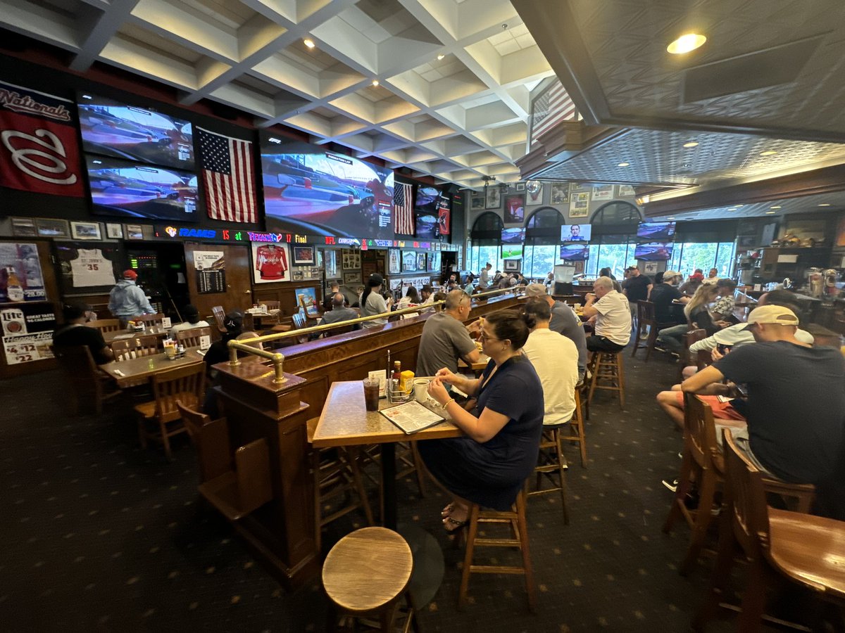 Found a place near DC that does. #F1 brunch! <a href="/DCMC_feed/">DC Motorsport Community</a>