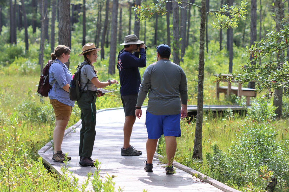 Trends come and go but tradition lives on: Green and gray uniforms. Flat hats. Tendencies to point at things. Ranger-led nature walks.

Happy 108th Birthday, <a href="/NatlParkService/">National Park Service</a>! 🎂

#ParksThenAndNow #BigThicket