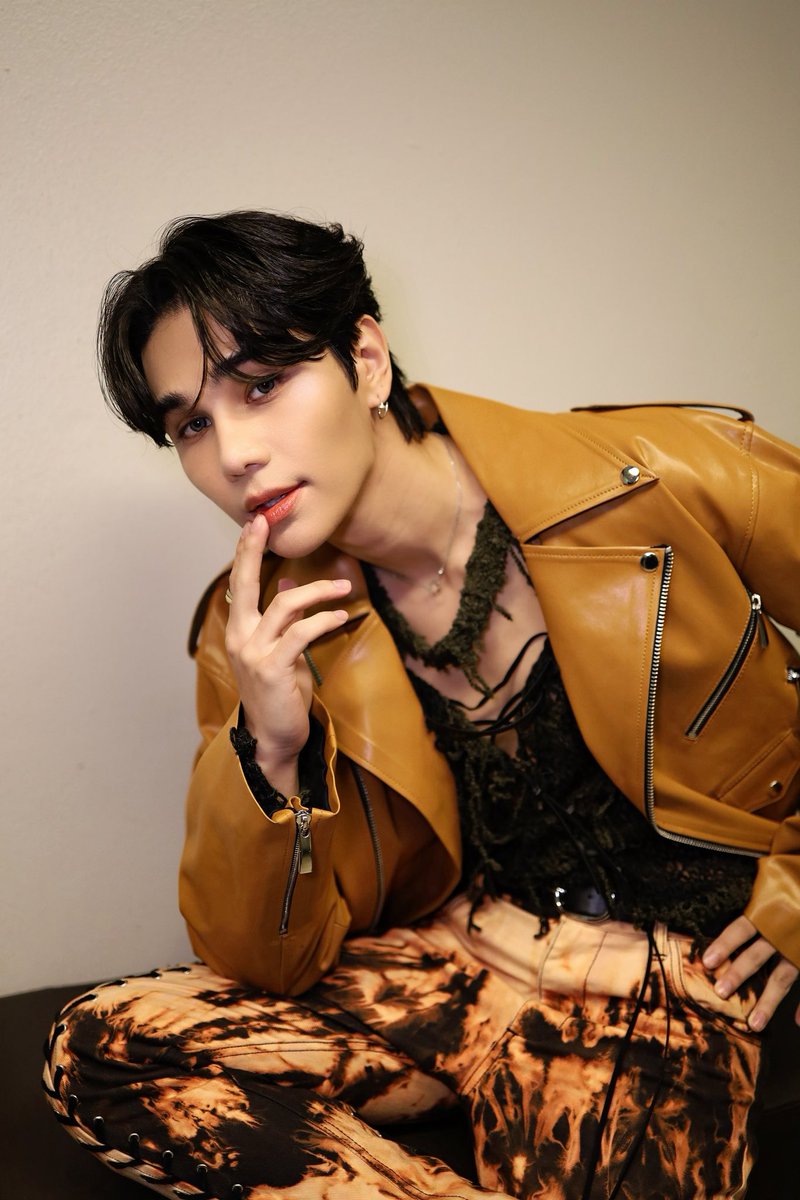 studio_onsaturn's tweet photo. คิดเลขได้เกรดหนึ่ง คิดถึงได้เกรดสี่นะครับ

#MarathonConcert2024xJeff
#MarathonConcert2024
#JeffSatur https://t.co/JOGa6dL7Xt