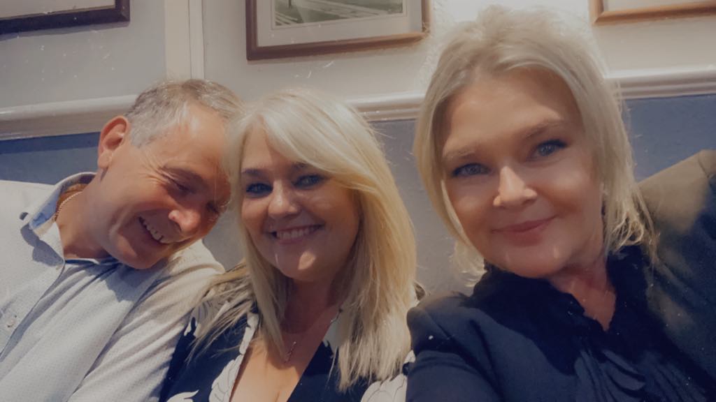 Fab night last night with great company. Missed my sis when we were away 🥰