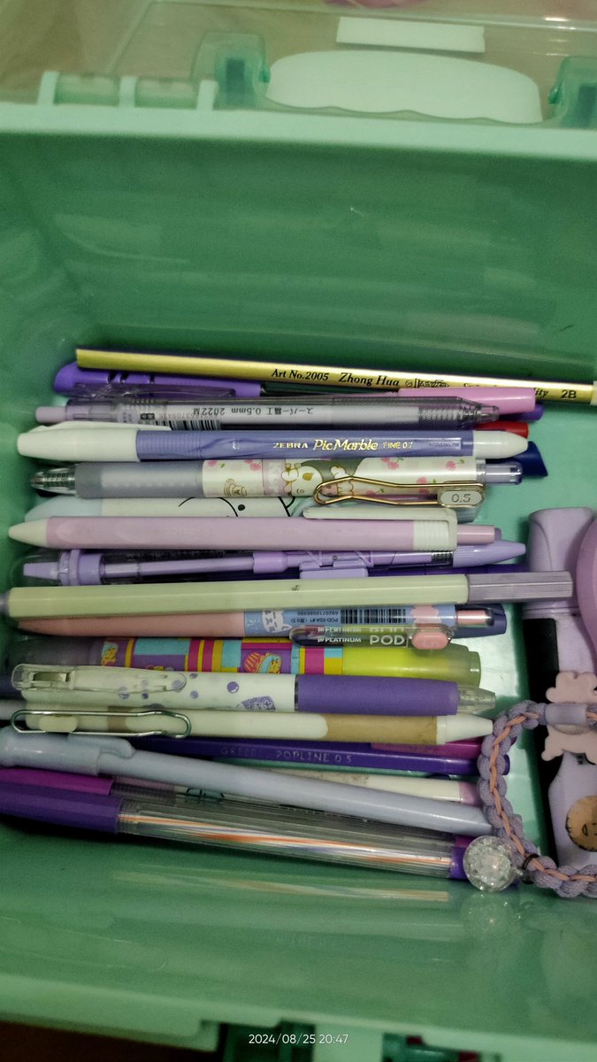 Cʜᴇʟɪɴᴇ tweet media