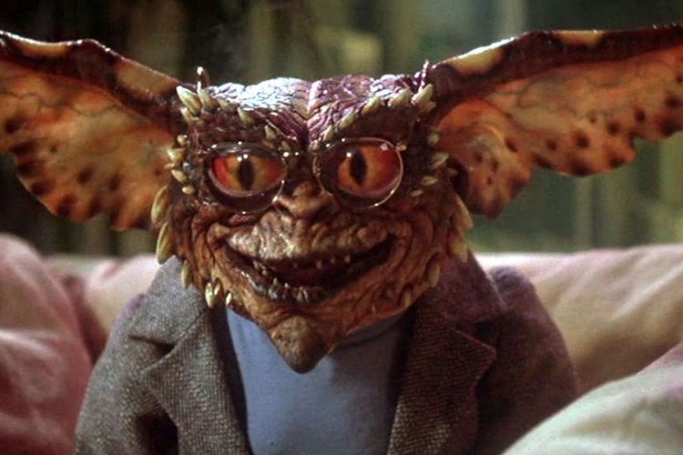 Bloquear as redes do fulano pode até parecer uma estratégia interessante.

Mas, para quem vive delas e as domina, é o mesmo que jogar água num gremlin...

Isso demonstra o desafio que nós e as instruções democráticas teremos que enfrentar, aprender  aperfeiçoar.

Que quadra.