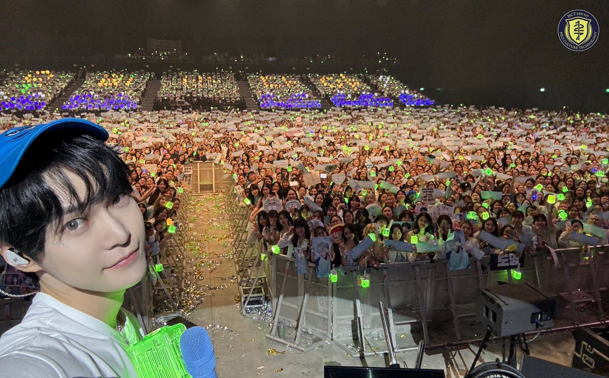 คอนวันแรกแบบ เอาล่ะกุอยู่ใกล้มากๆตอนถ่ายรูปคงไม่มีใครบังแน่นอน สรุปคนบังกุคือโดยอง
55555566665555565555556666666655