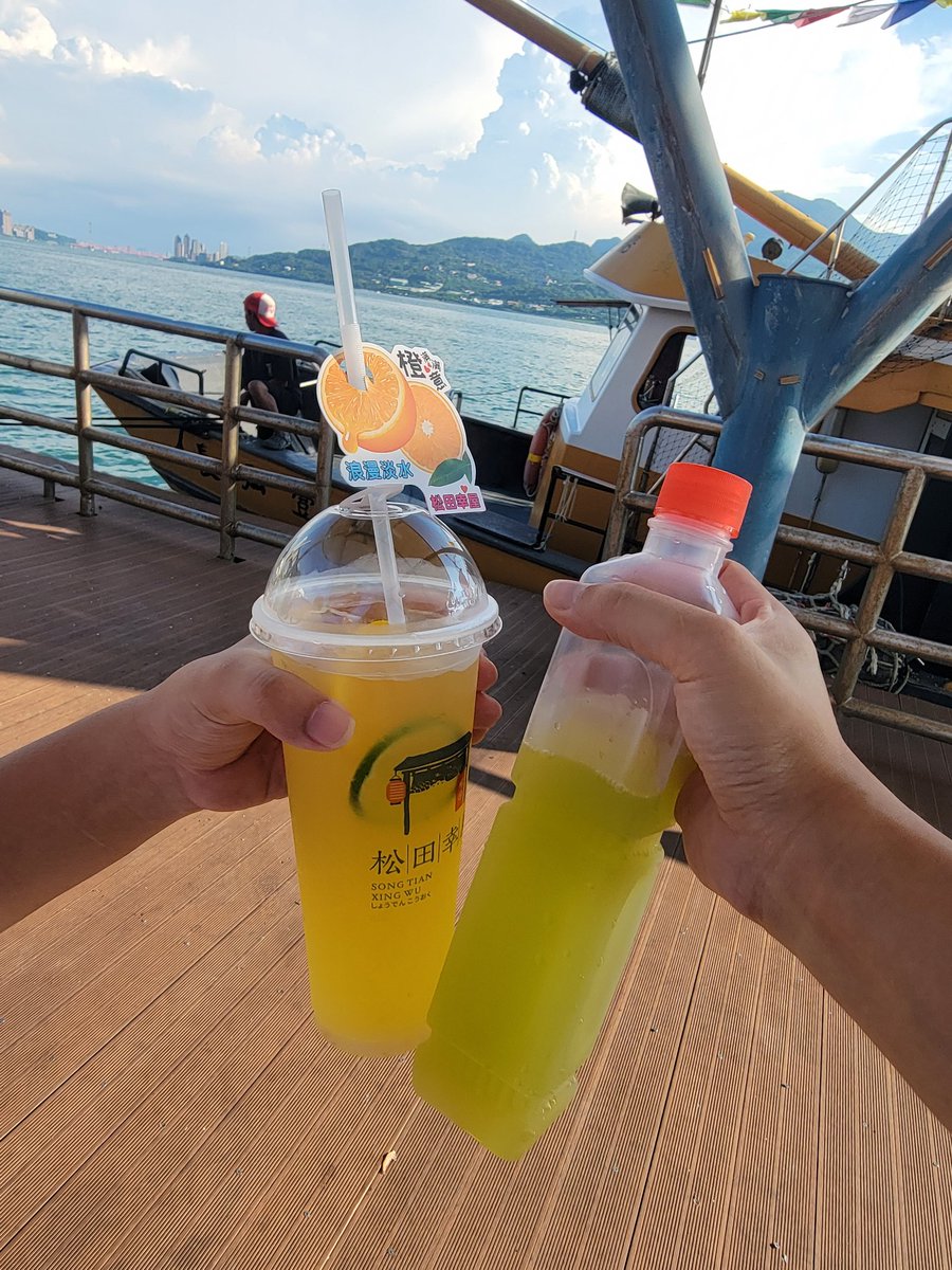 MYCTaiwan's tweet photo. Drive boat to old street😆 https://t.co/vVhkfXOvUp