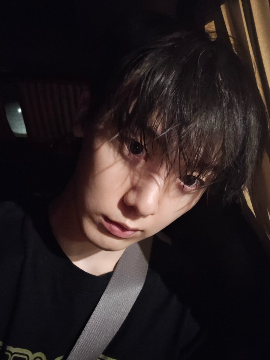 으앙 난 촬영이 지금 끝나서 본방사수 못했당🫠
팬티바람현재 잘 보았나요 마지막까지 재밌게봐요💜