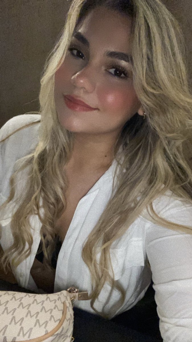 Camila🌻 tweet media