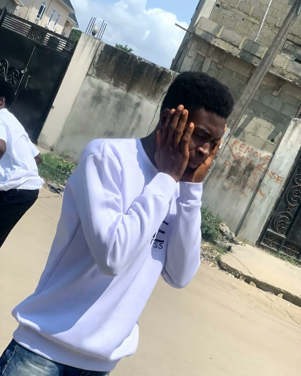 alternate_lagos's tweet photo. God, if my lips don't know what to ask for in prayer, please hear my heart🥺❤️
Happy Sunday ✝️🕎

👕 @ariseforimpact

#greatfulheart #gospelthug #globalstreamer #alternateoflagos #FBI #favouredbeyondimagination https://t.co/RWK1WhQZeR