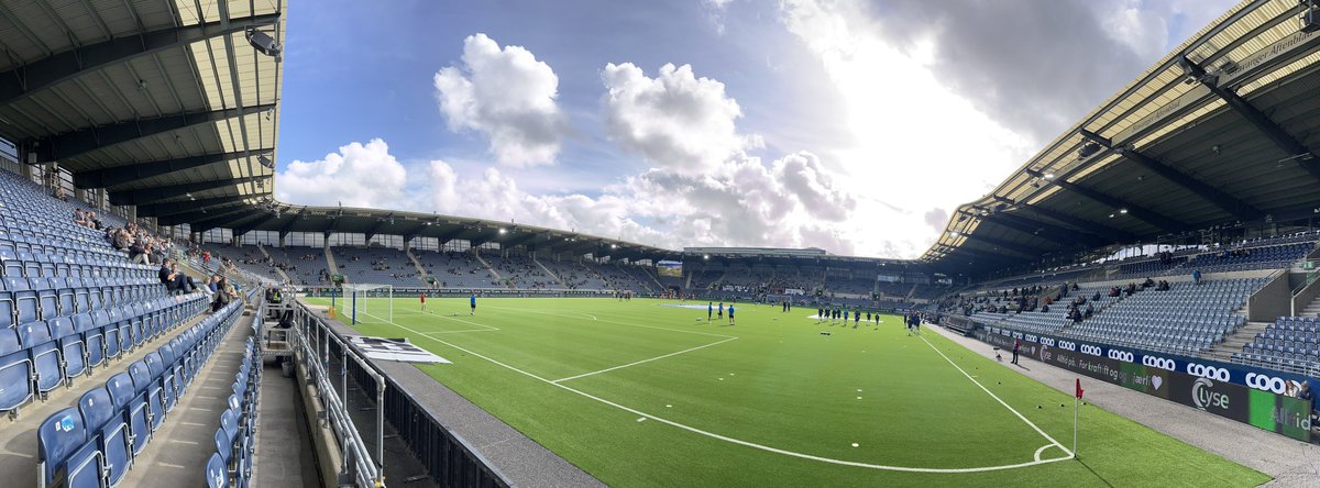 MadsFossum14's tweet image. Viking - Strømsgodset
#groundhopping #godset