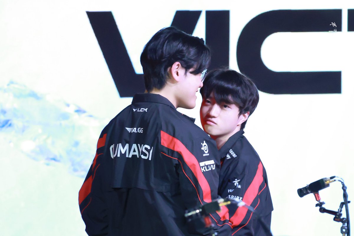 cloud9um's tweet photo. 230824 LCK SUMMER PO R1 (vs KT) HQ

최고의 봇듀오
#구마유시 #Gumayusi #케리아 #Keria https://t.co/Ml1l6gw3IB