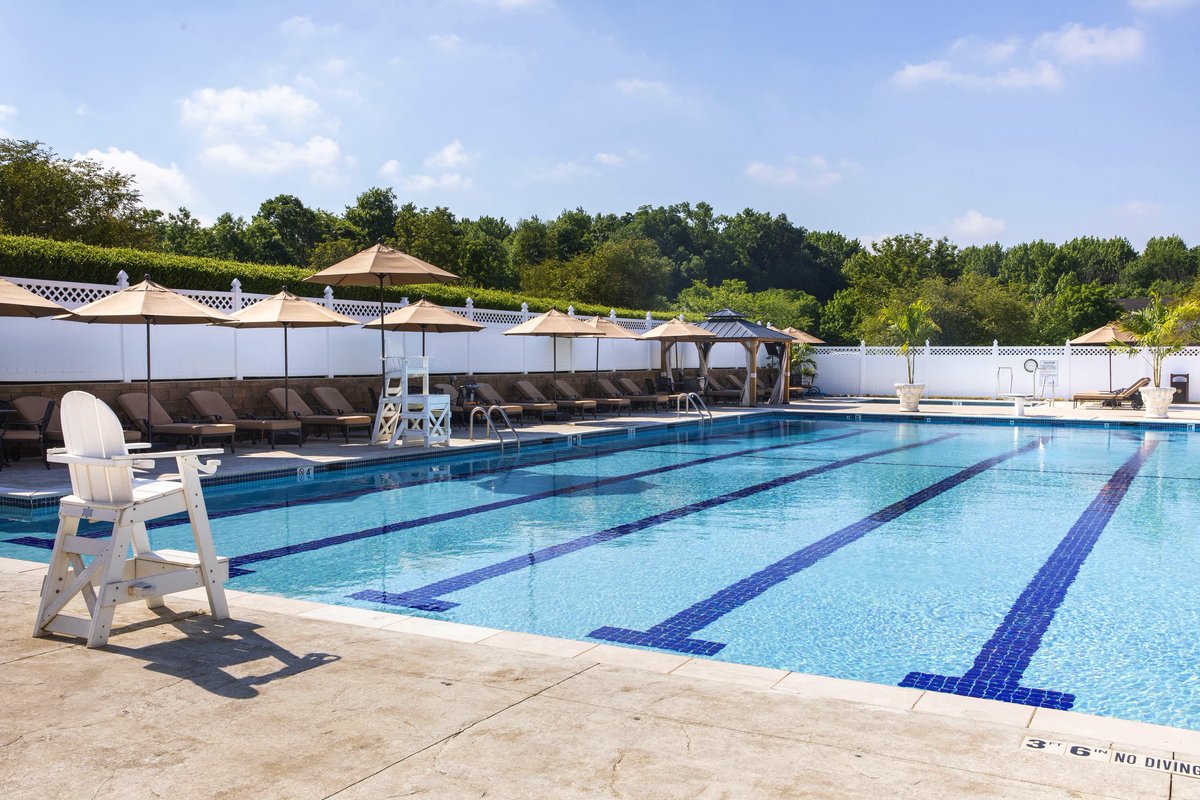 TrumpColtsNeck's tweet image. One more week to make a splash this summer 💦 

#pooltime🏊 #pooltimefun #summerpool #summerpoolparty #trumpgolf