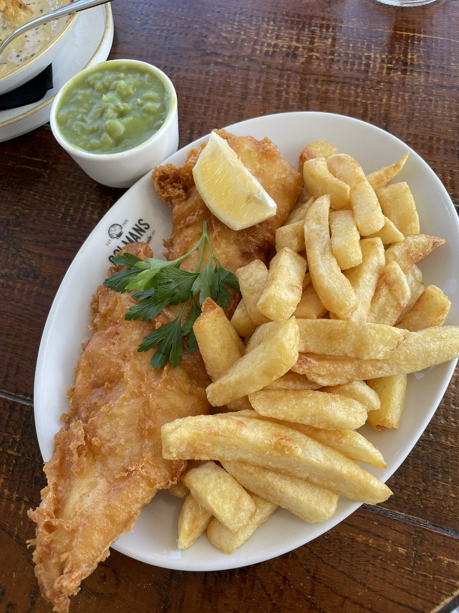 SabrinaGhayour's tweet image. Lunch at the iconic @ColmansTemple in South Shields…. Wonderful food on a truly beautiful coastline.