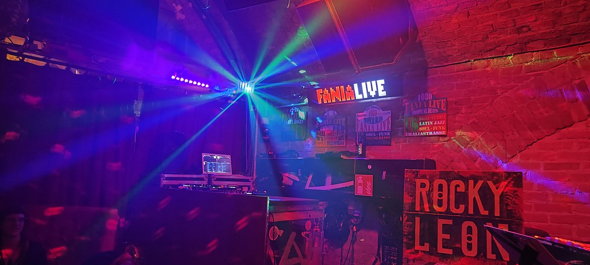 RockyLeon's tweet photo. Pictures from my last gig @fanialive
You can catch my next concert there next Saturday; part of the #guertelnightwalk

U-Bahn Bogen Gürtellinie 22-23, 1080 Wien

[ pictures by: @starplexus ]

#gürtelnightwalk #concert #rockyleon #liveshow #wien #vienna #liveperformance #music https://t.co/5rNI5vxrGl