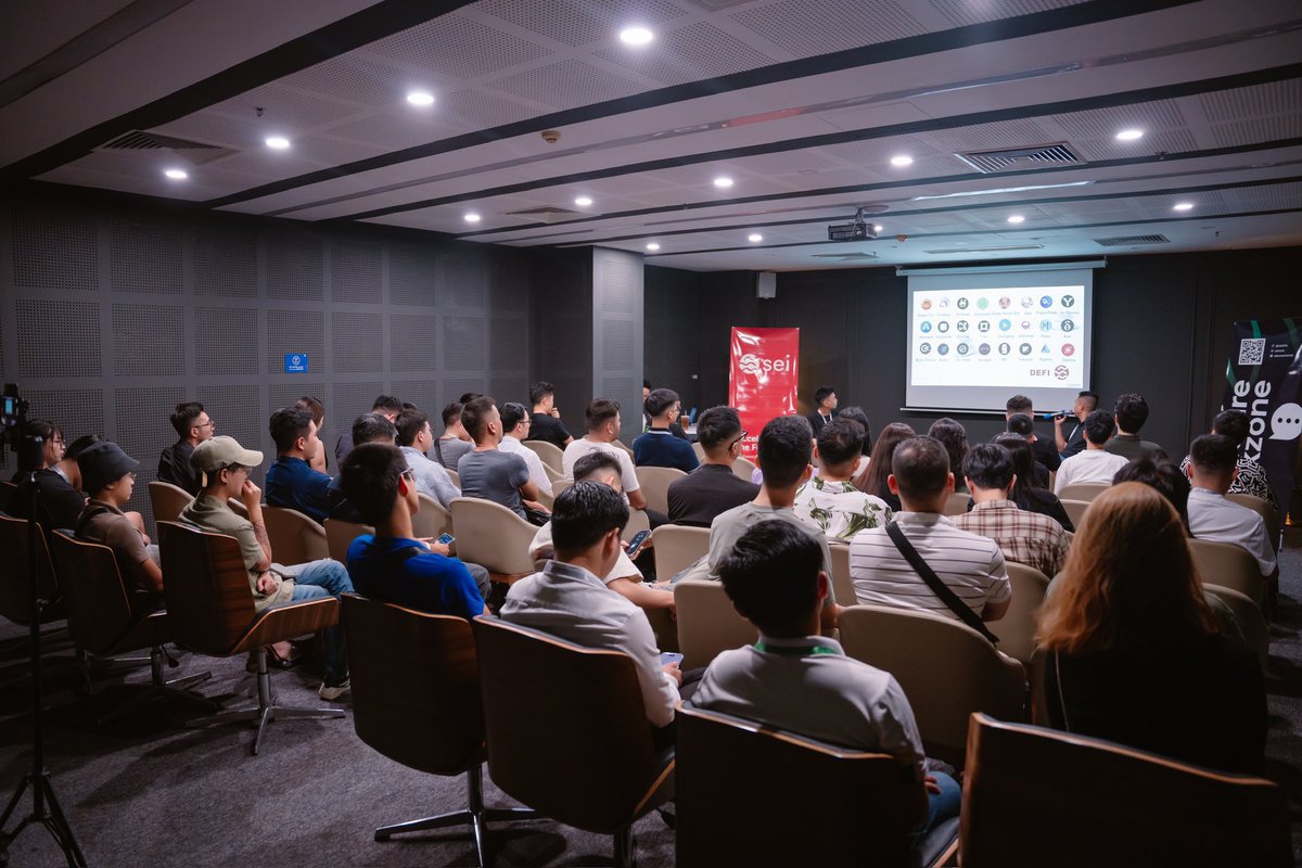 DanielzBSCX's tweet photo. 💥 Sei Community Meetup Hanoi : WHAT'S POPPIN? 🟧🟩🟪🟨

⚡️ LAKZONE would like to thank 20+ partners who are crypto and NFT communities, investment funds, KOLs and everyone who accompanied @Lakz0ne and @webump_ in this event. 

@webump_ @DegenLexx @_osten @SeiNetwork https://t.co/7llIMQjS6Y