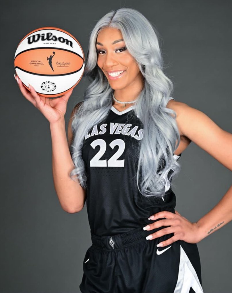 Apollo_locks's tweet image. #wnba August 25th slate 

🔹LAS vs DAL

🟢1u Arike Ogunbowale u30,5 PRA (1.90)

🟢1u Natasha Howard o15,5 Pts (1.86)

🔹LVA vs CHI 

🟢1u Chennedy Carter o18,5 Pts (1.90)

🟢1.4u A'ja Wilson o26,5 Pts (1.80)