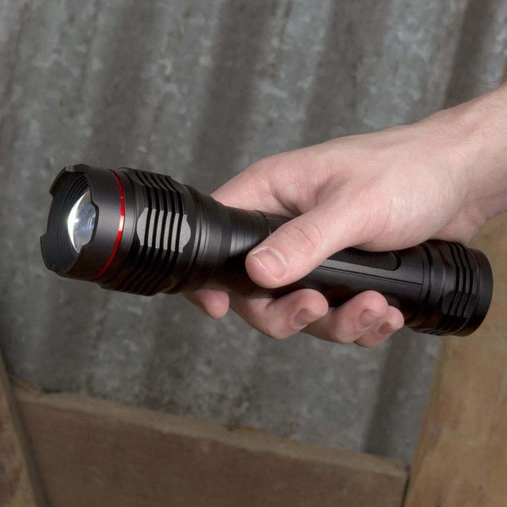 OpticsPlanet's tweet image. Illuminate the darkness using @nebolights flashlights! 🔦 Your night adventures just got brighter! | shorturl.at/oBPsD

#opticsplanet #nebo #nebotools #flashlights #edc #hunt #hunting #outdoors