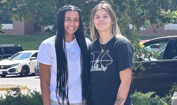 gv_wbb's tweet photo. Dreams 🔜 Reality 🥹

❤️🤘🖤

#RowWithUs https://t.co/FfD9l6o0Vm