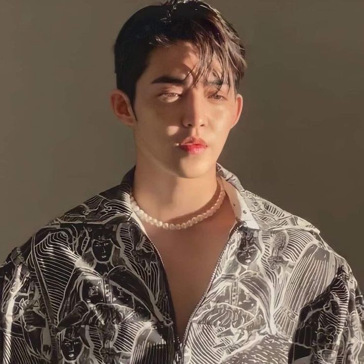 spicydokyeom's tweet photo. short-haired seungcheol have mercy on me 🙏 https://t.co/P9pVwVrjj8