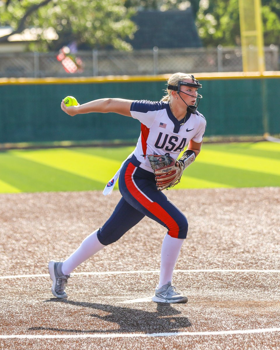 USASoftballJWNT's tweet image. 𝙏𝙪𝙣𝙞𝙣' 𝙪𝙥 for the show 🔥

#U18WNT | @WBSC