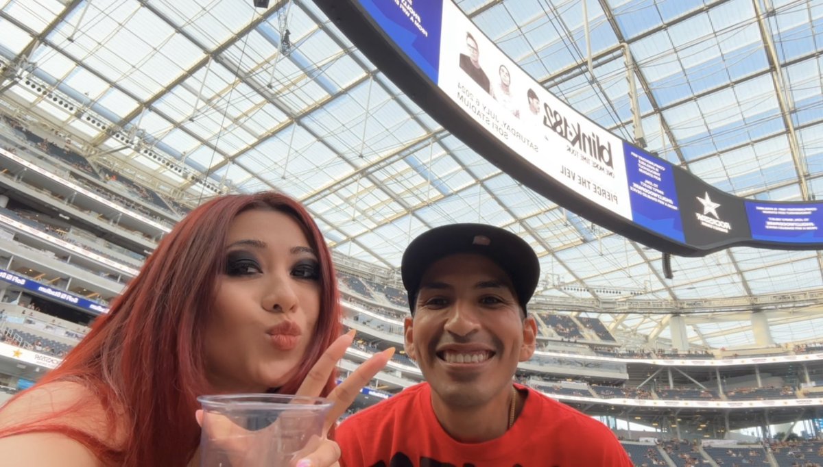 Yoshi_Cakes182's tweet photo. Happy birthday Turi! You’re the fucking shit. From blink, to the Kings, WWE and Call of Duty. 🍻I’m so lucky for all these years of nothing but fun memories. I hope you have a good day! https://t.co/ekPNQbFWdc