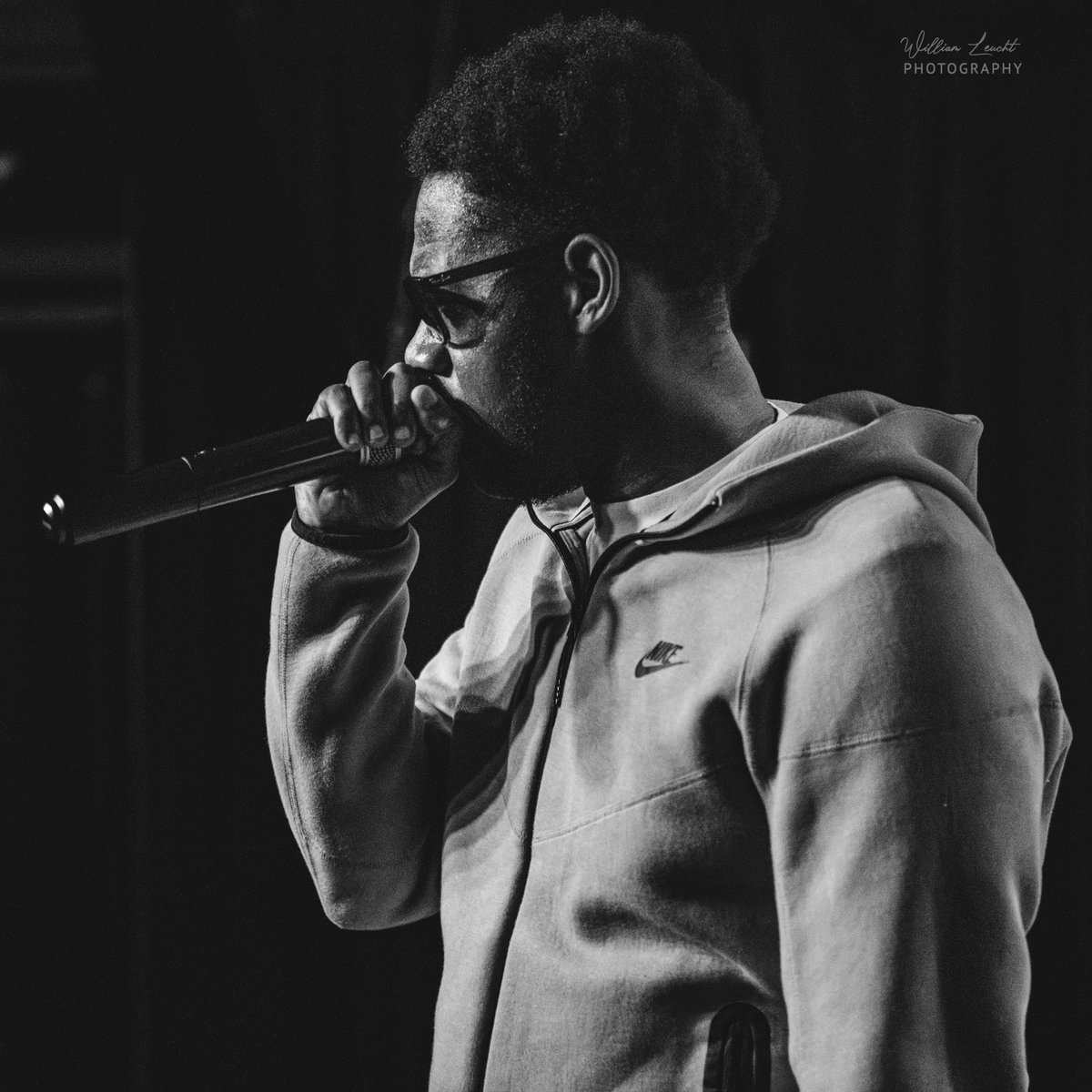 I LOVE THIS SHIT 🖤🔥🔥🔥 EVERYTHING THAT COMES WITH IT 💯 S/O TO @opengemusa @songbyrddc 🎶

#Godfirst #explorepage #fyp #artist #newmusic #singer #songwriter #soul #pain #rnb #opengemusa #songbyrd #nextup #dmv #dc