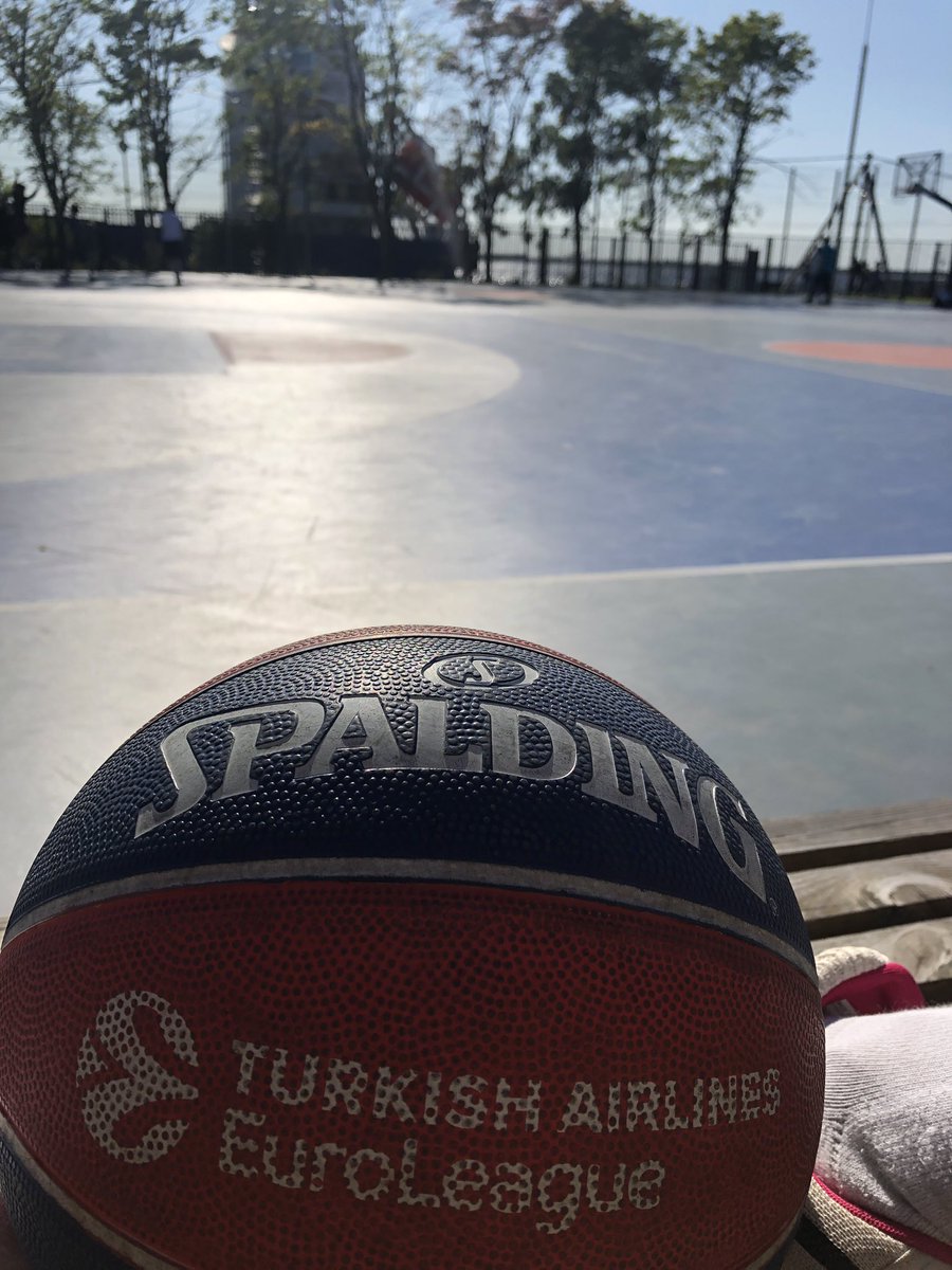 ouchdima's tweet image. Хочется чтобы лето было бесконечным! Ball is life 🏀