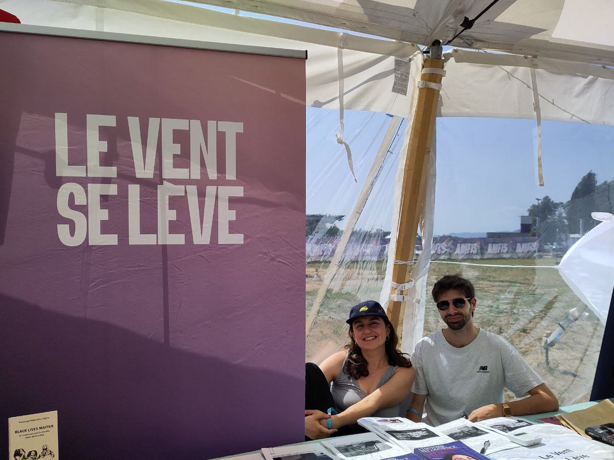 lvslmedia's tweet photo. Le Vent Se Lève était aux Amfis 2024 de la @FranceInsoumise !
➜ échanges et rencontres avec nos lecteurs et les éditeurs au salon du livre
➜ Intervention de @GrenierJeanBap2 sur la planification écologique 
➜ Intervention de @LeoRosell_ sur l'histoire du Font Populaire https://t.co/18D6faWdFX