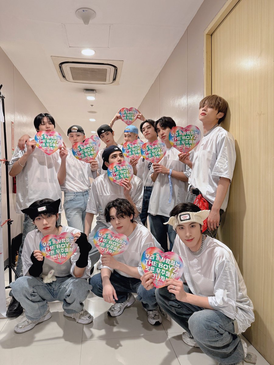 [📸] THE BOYZ WORLD TOUR : ZENERATION Ⅱ in MANILA 완료🇵🇭 The reason why today is beautiful is because of THE B🥰 Thank you for being happiness of THE BOYZ🩵

#THEBOYZ #더보이즈
#ZENERATION2 #제너레이션2
#ZENERATION2_in_MANILA