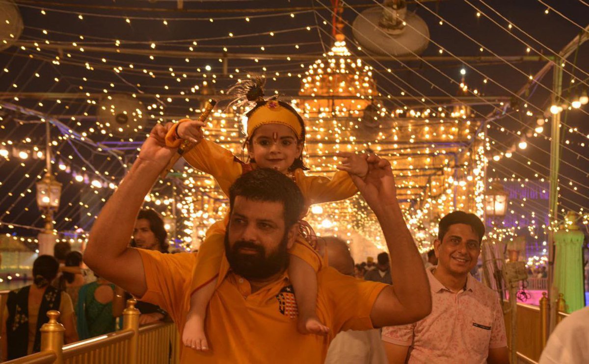 htTweets's tweet photo. #Amritsar | A view of the illuminated #DurgianaTemple on the eve of the #Krishna #Janamasthmi  

(📸 @SameerS38127453 /Hindustan Times) 

Track all the latest updates here: https://t.co/6MOmWAWkxD https://t.co/ZZoqDvgi5t