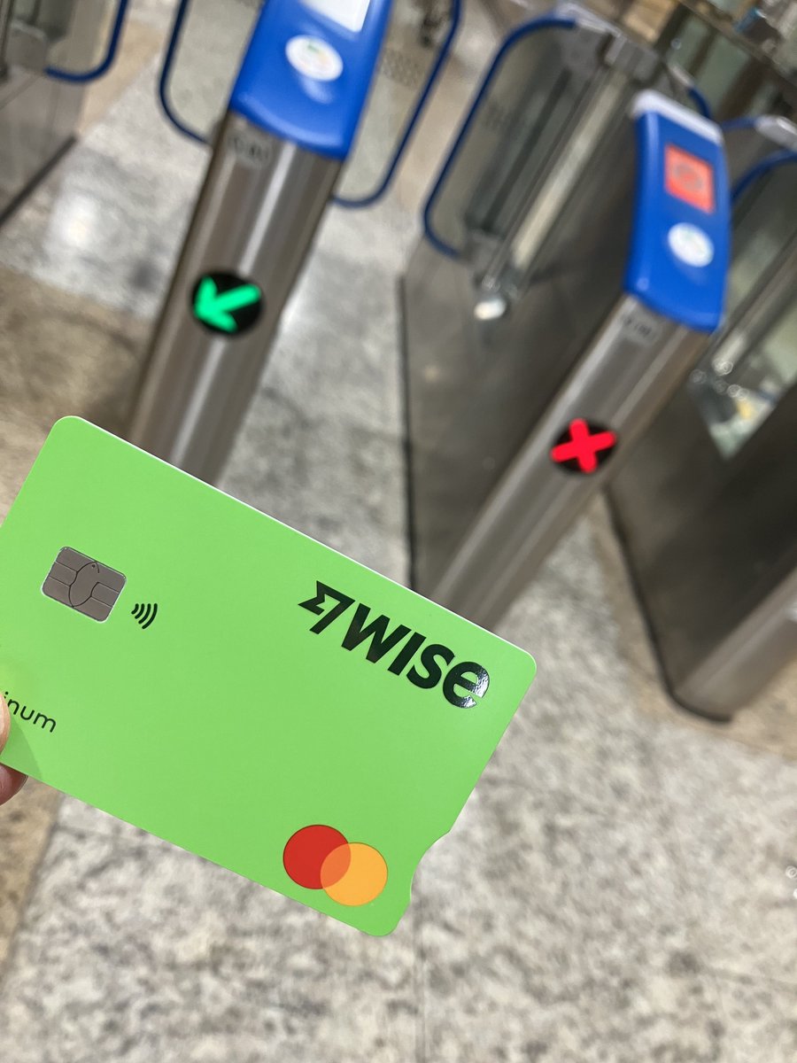 WISEのデビットカードがめちゃくちゃ便利でした。円を入れて、アプリでシンガポールドルに両替して、シンガポール の空港でATMでキャッシュを200ドルおろして、ブルネイでもシンガポールもキャッシュオンリーのところで使いました。WISEはブルネイのスーパーでも  ...