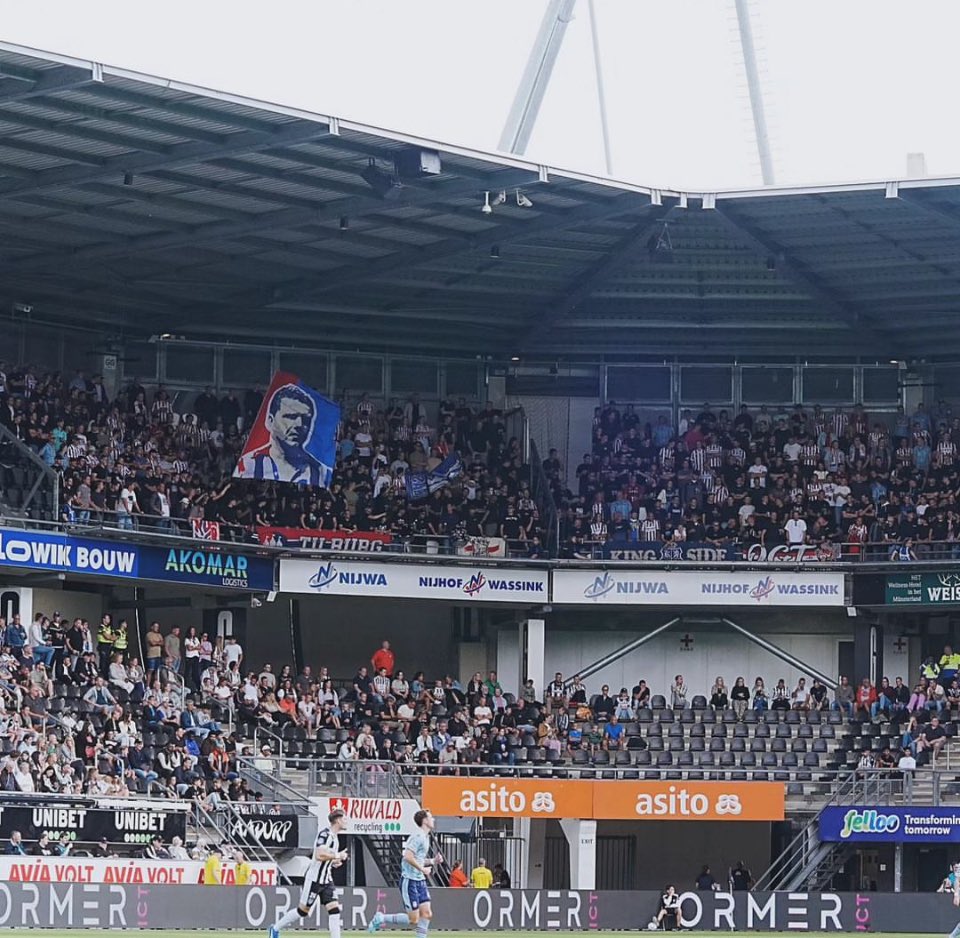 NL_FansOnTour's tweet photo. Uitverkochte uitvak @WillemII in Almelo vanmiddag. #HERWIL https://t.co/tlmCByY47b