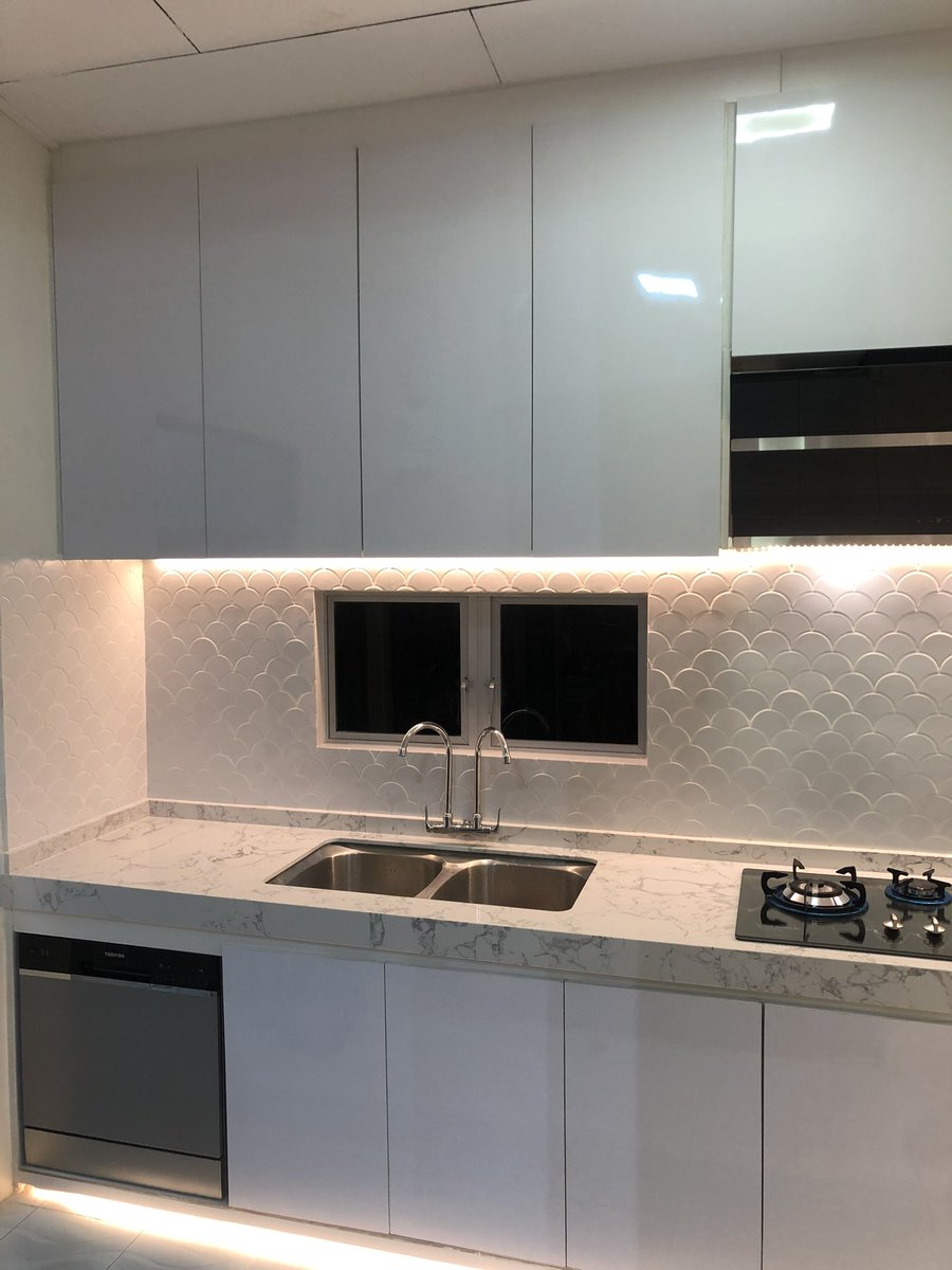 kaykhaier's tweet photo. I bought this last year for my mum house and mmg berbaloi. Tips, boleh letak dekat bawah instead of counter top just like what i did. Cuma kena buat wiring and piping sikit. Jimat air ya and ada setting boleh fast wash 15mins basuh dan and kering terus. ;) https://t.co/P3LiUo3oyL