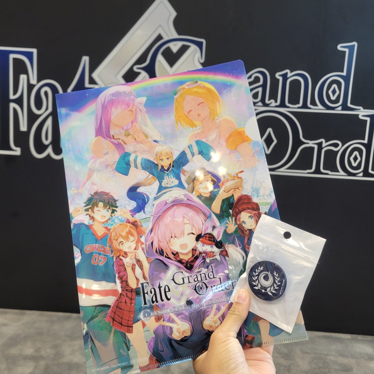 ToriiStars's tweet photo. Got my #FateGOUSA popsocket and clear file today. If you dont know this game has me in an absolute chokehold. You have have an NA acct and play frequently LMK for supports 👀
#AnimeNYC #AnimeNYC2024 #FateGO https://t.co/PDtHCpsyD8