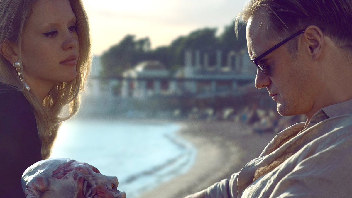 nhamtoeirama's tweet image. #InfinityPool 
อำนาจของคนรวย ยิ่งใหญ่และมีสิทธิ์ก่อนเสมอ เอาตามจริงหนังก็เล่าตรงๆ แต่มันเพิ่มความ weird fantasy ให้ภาพที่เห็นตรงหน้ามันดูน่ากลัวสยดสยอง กับการได้เห็นกระทำของตัวละครอันพิลึกพิลั่น พร้อมกับงานภาพที่ลูกเล่นแพรวพราว ที่ช่วยขับเน้นเรื่องราวได้ดียิ่งขึ้น
#movietwit