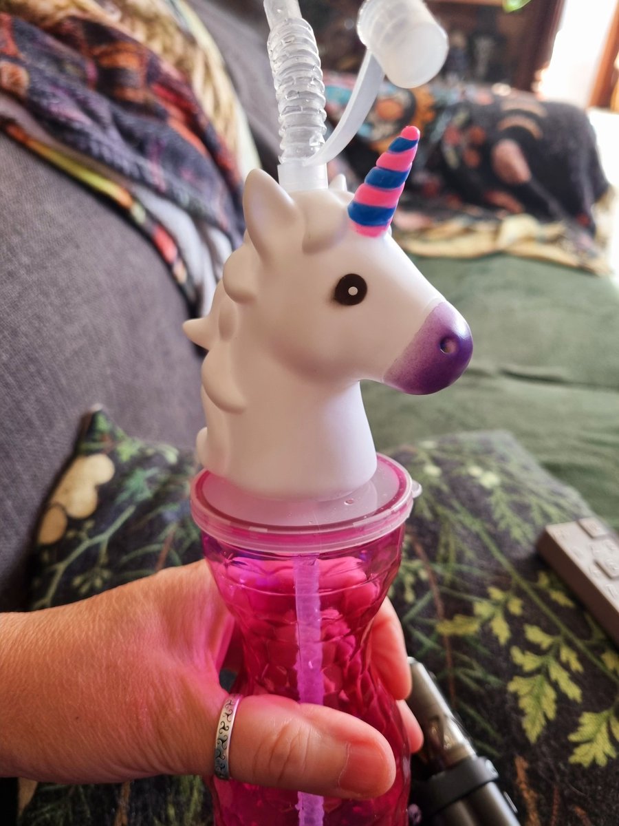 Ahogur_SJF's tweet image. Je sais pas ce qui m&apos;a pris...😳🦄
#Unsupervised