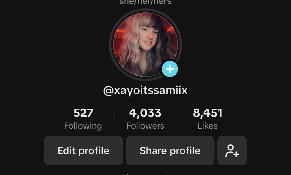 DarthSamii's tweet image. Wow I love yall 😭 thanks for 1k followers on insta and 4k followers on TikTok 🖤
