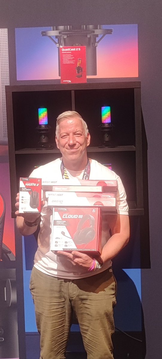 _brix_designer's tweet photo. Mehr ♥️ auf das Posting und umso mehr darf Ich für meine liebe #community behalten 😱
.
Danke an @OMENbyHP_de und über ein Follower würden die sich bestimmt freuen 🤫 https://t.co/f25a6sdu0V