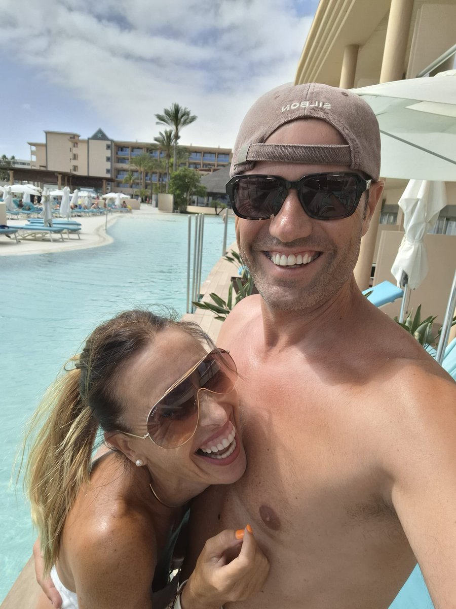 rafaluque75's tweet image. Día 11: Seguimos disfrutando de #Fuerteventura #MorroJable, este es el 9º año consecutivo que venimos al @IBEROSTAR Fuerteventura Palace, nos sentimos en casa…gracias a Fernando, Vega, Zaqui, Martín, Aliu, Martínez, Miguel..e Ismael, por todo lo que hacéis por nosotros.