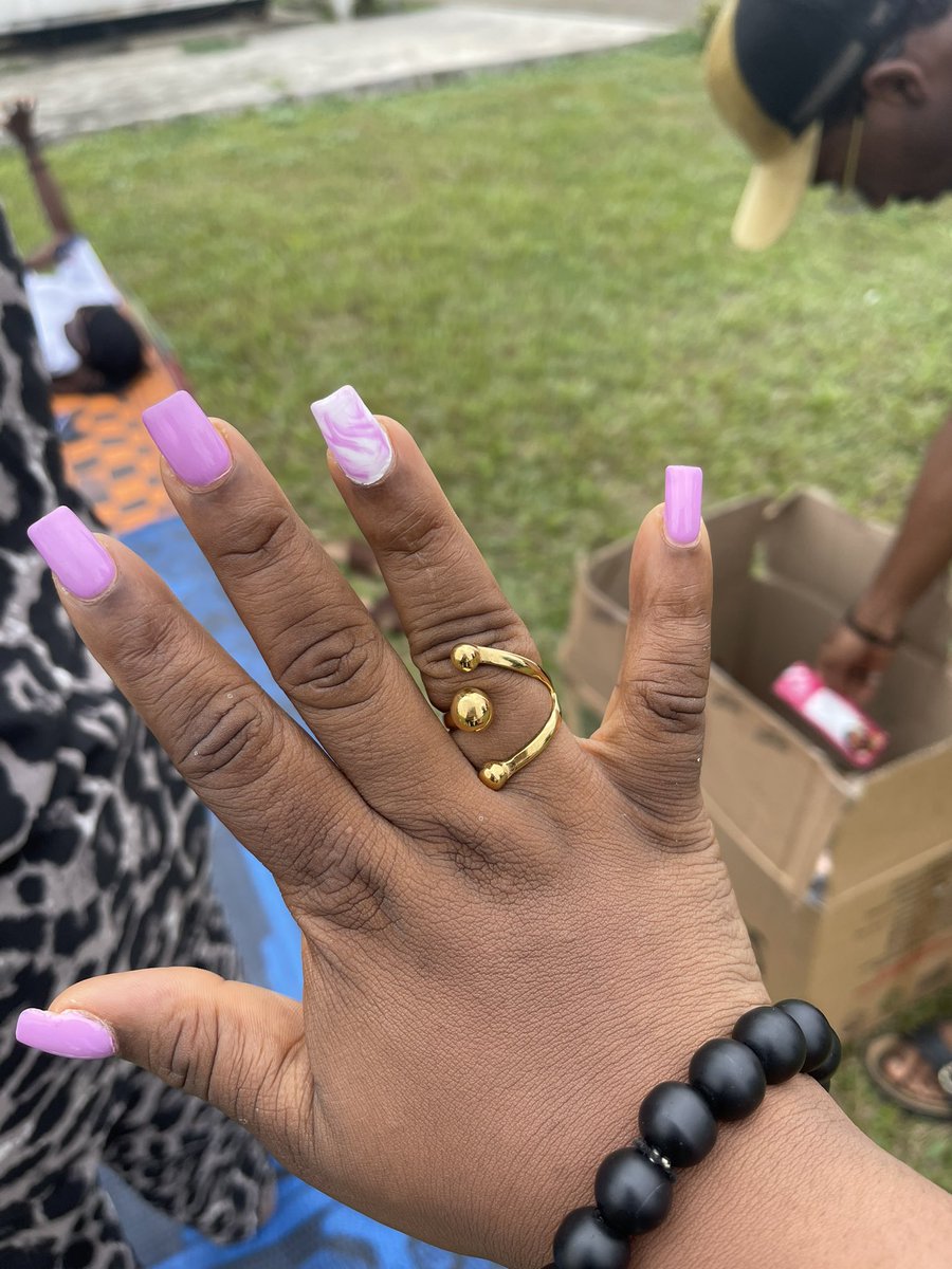 Inumyy's tweet image. I thank my daddy for my dentition and my mummy for my hands 🤭🤭