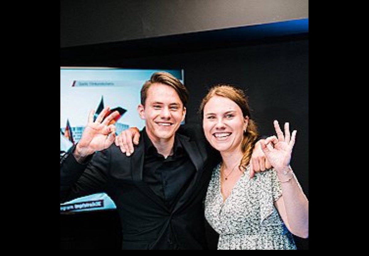 LisaL80's tweet photo. @flawsome2310 @Pauni_ Nun denn, er ist nun mal Vorfeld von #Krah, der im Europaparlament sitzt und soll auch Weidel beraten, oder nehmen Sie #JA mit WhitePower Zeichen oder #ReneSpringer und viele Andere. Und was sie von Frauen halten, die Sprüche sind nicht mehr zählbar https://t.co/KA51MV3wkx