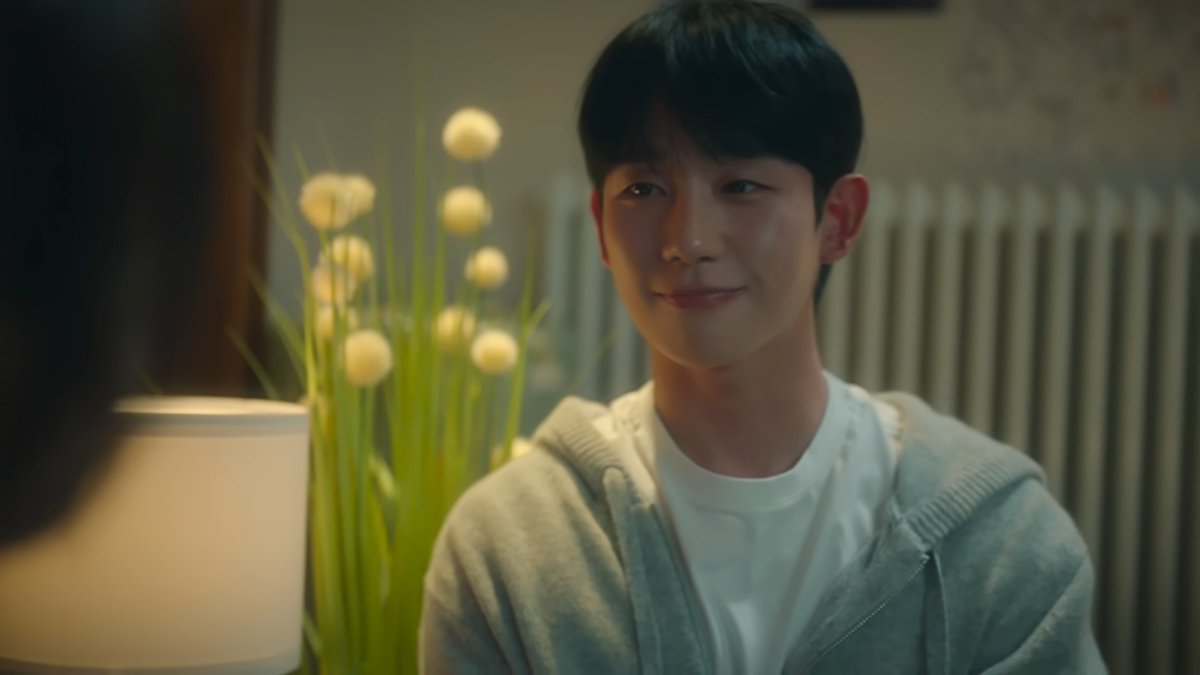 iconickdramas's tweet photo. IM OBSESSED WITH THE WAY HE LOOKS AT HER #LoveNextDoor #LoveNextDoorEp4 https://t.co/F0Ba7yJcdi