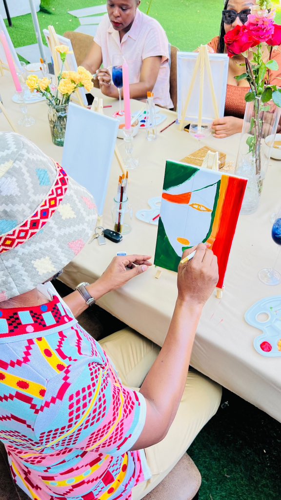 oupapilane's tweet image. 34 On Saturn

I had such an amazing Sunday afternoon being Picasso.  Next Sip and Paint will be hosted in September