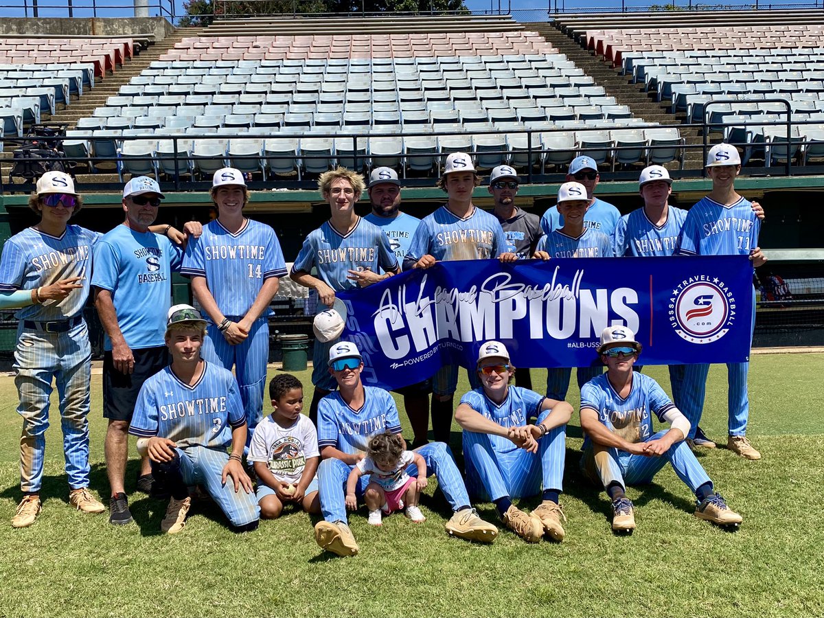 HamptonWoods27's tweet photo. My Showtime 16u travel ball team brought home another Championship this weekend in the USSSA Fall kickoff tournament. I pitched game 1 with a no hitter striking out 7 of the 14 batters and winning 12-0. Proud of my team as we shutout every team we played. https://t.co/Un5xyrVTYz
