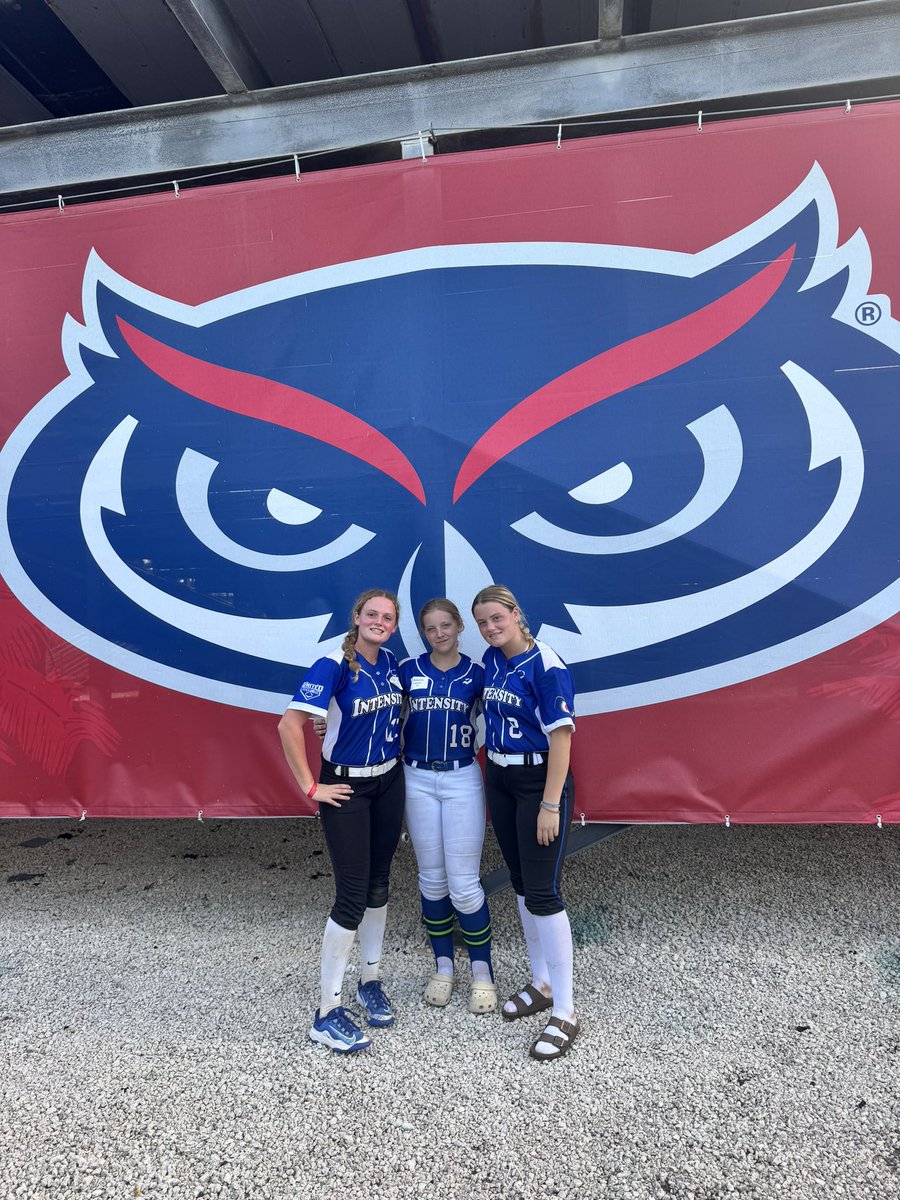 I enjoyed the fall pitching camp <a href="/FAUSoftball/">Florida Atlantic Softball</a> I appreciate the feedback I received and look forward to improving my game!❤️💙 <a href="/CoachJordanSB/">Jordan Clark</a> <a href="/ElizabethH_99_/">Elizabeth Hightower</a> @katedeleon07 <a href="/CoachPetikS/">Shelby Petik</a> <a href="/newmz4/">Nicole Newman</a> <a href="/intensitykod/">Kevin ODonnell</a> <a href="/CoastRecruits/">Coast 2 Coast Recruits</a> <a href="/SoftballDown/">Down South Softball</a> <a href="/SBRRetweets/">Softball Recruiting Reposts</a> <a href="/LilySurber27/">Lily Surber</a> <a href="/ExtraInningSB/">EXTRA INNING SOFTBALL</a>