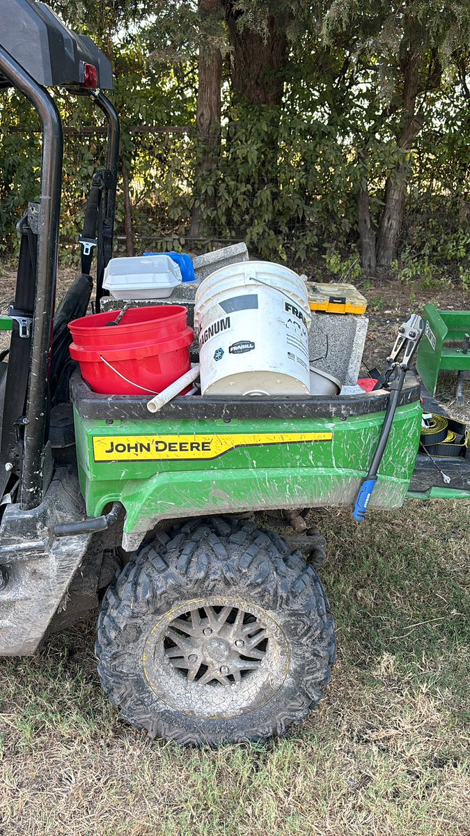 How does a farmer keep this cleaned out? I seriously had it empty this morning.