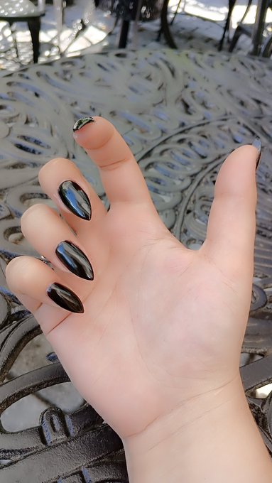 Knives aren't personal enough. Let me carve my name in your chest with my nails. https://t.co/fjr7PA