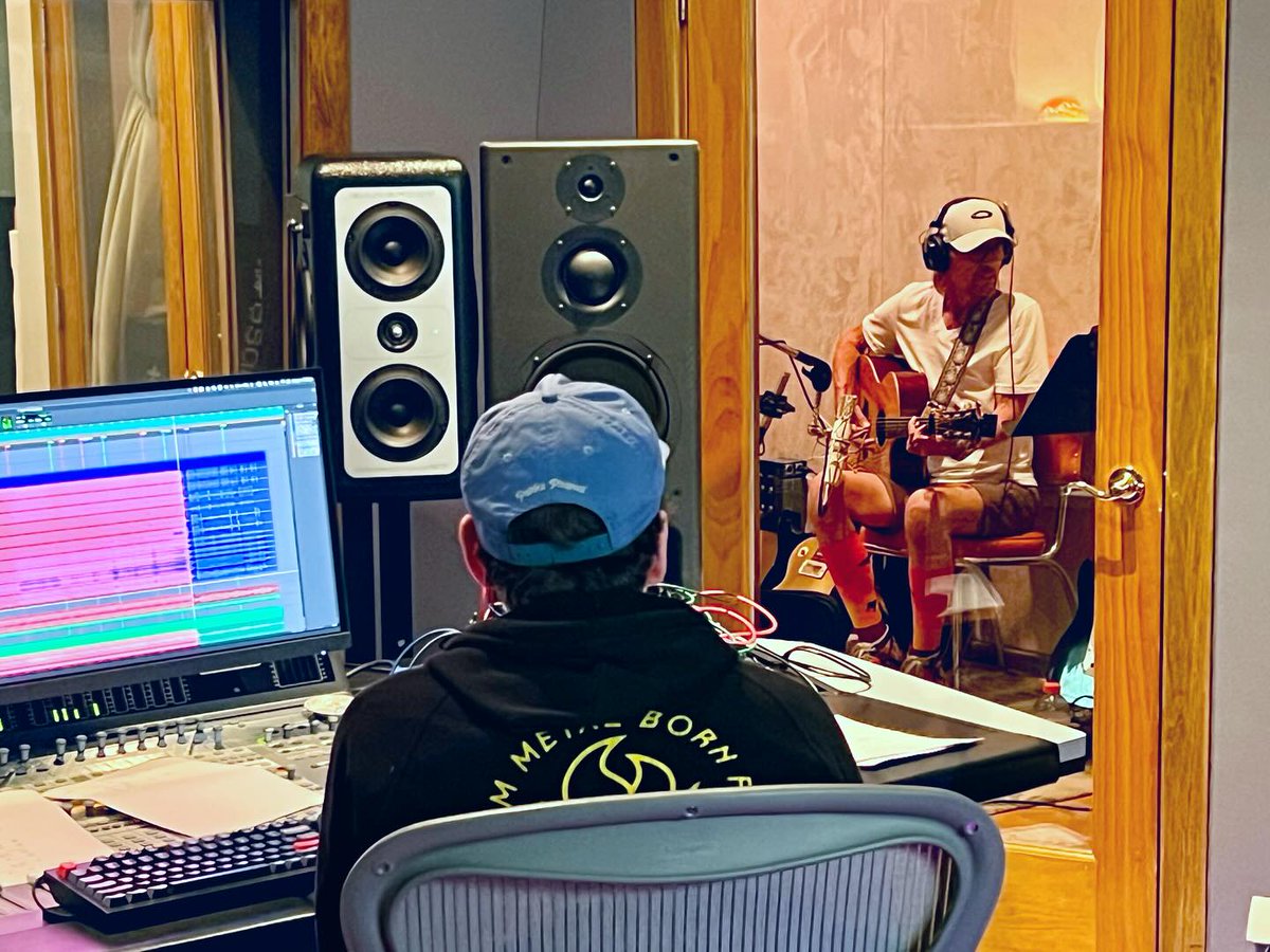 DARINFAVORITE's tweet photo. Excited to be producing Jennifer Grant and working with some of Nashville's best musicians! https://t.co/EkdOuYNulm
