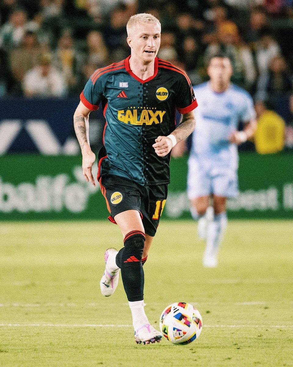 esistbvb's tweet photo. REUS 📸 #MR18 #LAGalaxy https://t.co/4GMSfo9F39