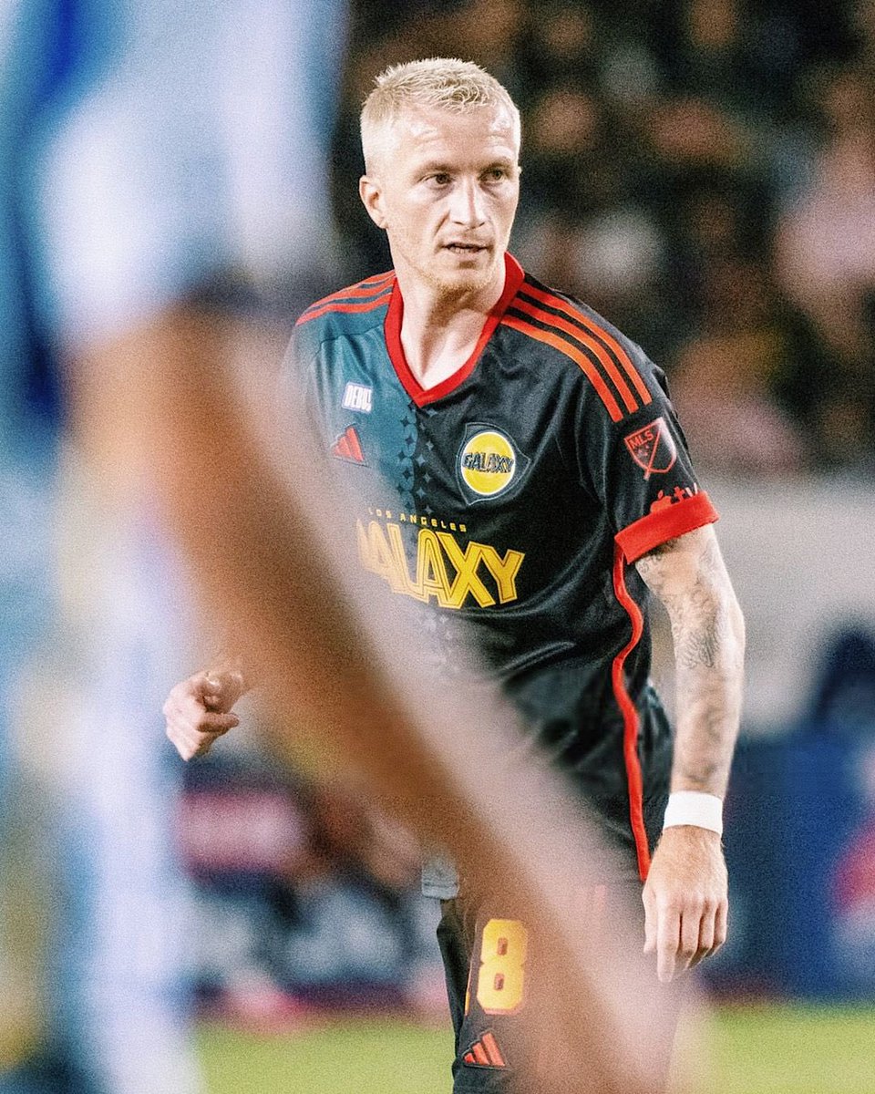 esistbvb's tweet photo. REUS 📸 #MR18 #LAGalaxy https://t.co/4GMSfo9F39